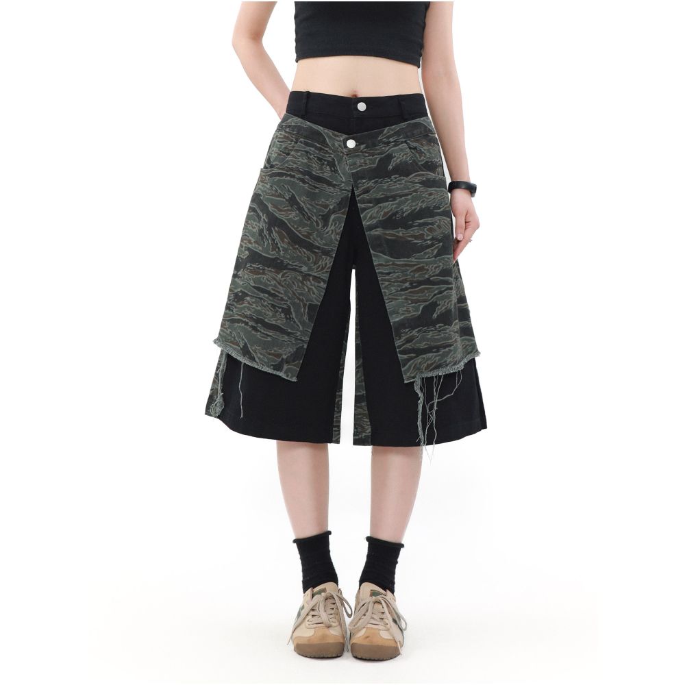 MRNEARLY American High Street Splicing Fake Two Piece Stacked Shorts 2024 Trendy Loose Straight Camo Casual Pants image 4