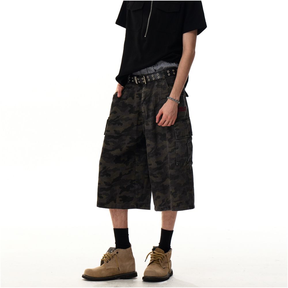 MRNEARLY American retro workwear pants camouflage cropped pants men s lazy wide leg casual shorts for summer image 2